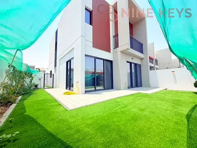 A Rare Green-Belt Retreat Designed for Effortless Family Living in La Rosa 5