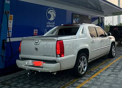 CADILLAC ESCALADE EXT 4WD PICKUP TRUCK 2007 MODEL 45,000 KM ONLY
