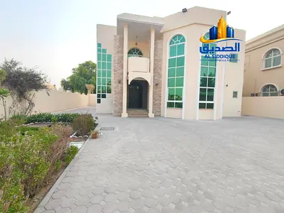 Lahwish 5bhk Villa Maid Room Garden Area Near Park 135k