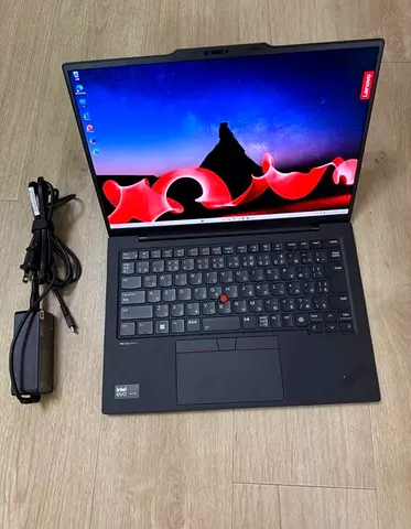 Lenovo ThinkPad X1 Carbon Gen 12 | Core Ultra 7 | 64GB RAM | 4TB SSD | Touchscreen ( Under Warranty