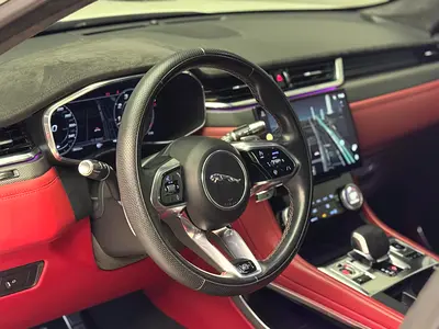 2021 Jaguar F-PACE — миниатюра 20