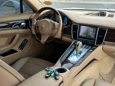 صورة مصغرة 9 لـ 2013 Porsche PANAMERA