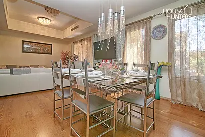 Upgraded | Corner Plot | Vacant | Type C