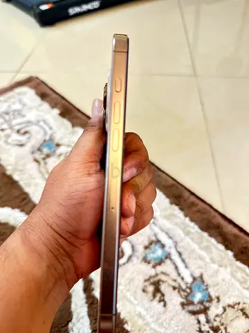 Iphone 16 pro max 256gb desert titanium TDRA