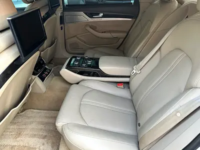 صورة 10 لـ 2015 AUDI A8
