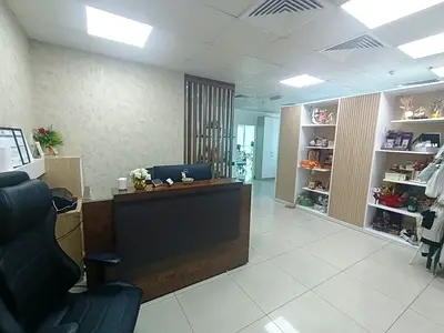 Al Garhoud 1097 Sqft Office| Parking Free| Attached washroom and pantry