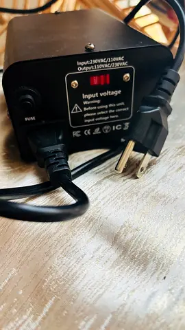 Voltage Converter / Step Up-Down Transformer with Cables (Used)