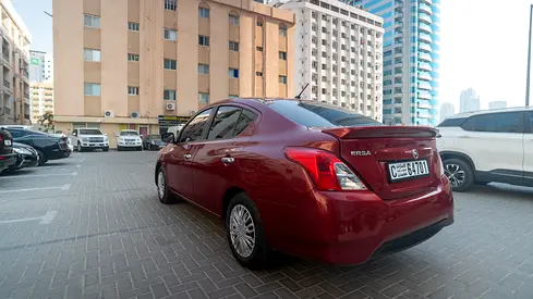 2019 Nissan VERSA 照片 15