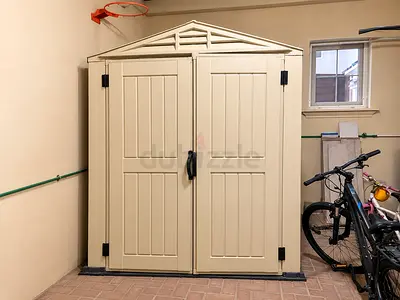 Duramax Yardmate Plus 5x8 Plastic Garden Shed - Ivory (171 x 250 cm)
