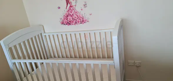 White Wooden Baby Crib - Excellent Condition