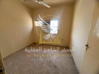ارخص غرفتين وصالة عقد عزاب في ابو شغارة للايجارمساحة واسعة جاهزة للسكن قريبة من الخدمات العامة ومنطقة حيوية