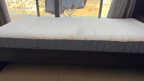 Single mattress - excellent condition