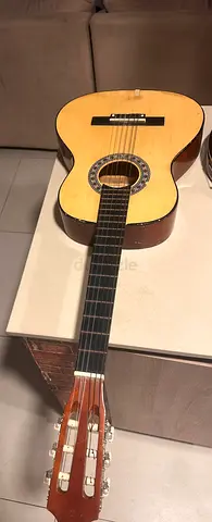 Used classical acoustic guitar - good playable condition
