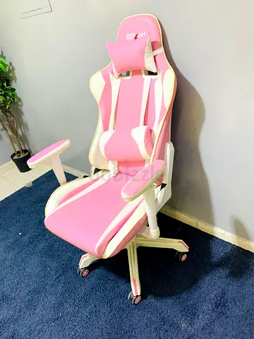 Pink & White Biliran Gaming Chair with Footrest — Good Condition