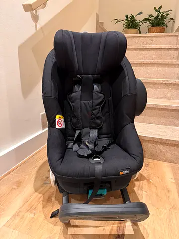 BeSafe car seat - like new