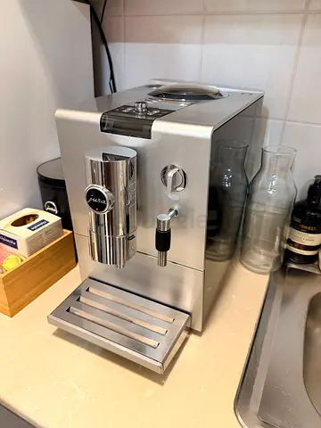 Jura Automatic Espresso Machine - Silver, Good Condition