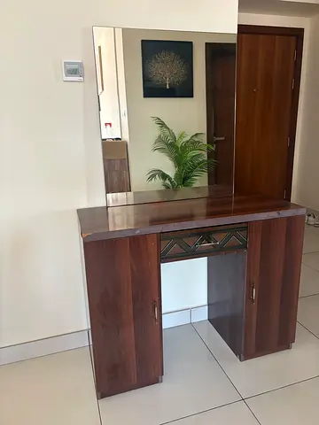 STEAL DEAL ! Wooden Dressing Table with Large Mirror and Storage Cabinets