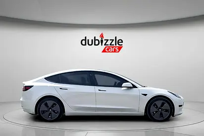 2023 Tesla MODEL 3 photo 4