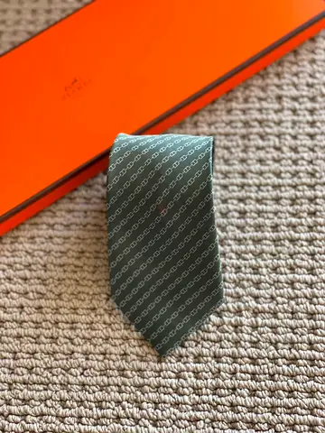 Hermes tie