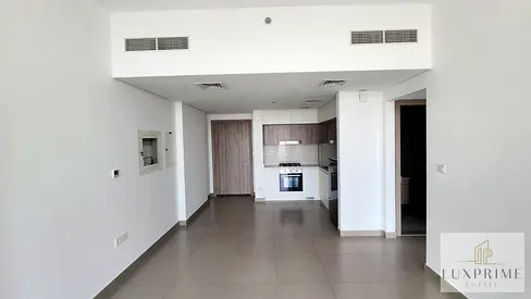 Pool View | Ready to Move In | Modern Apartment