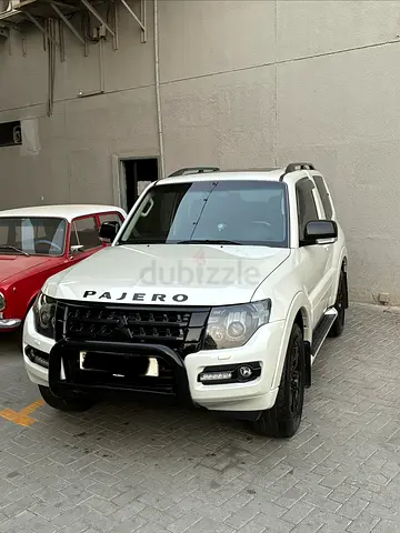 Mitsubishi Pajero GLS Top Line 2018 | GCC Specs | Pristine Condition
