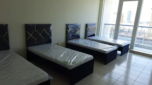 Single Bed space available for Rent - Sports city