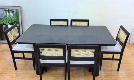 6-SEATER MODERN DINING TABLE SET FOR SALE Stylish and solid dining set perfect for any home! Inclu