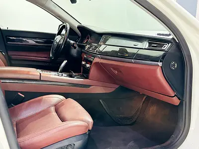 صورة مصغرة 15 لـ 2012 BMW 7-SERIES