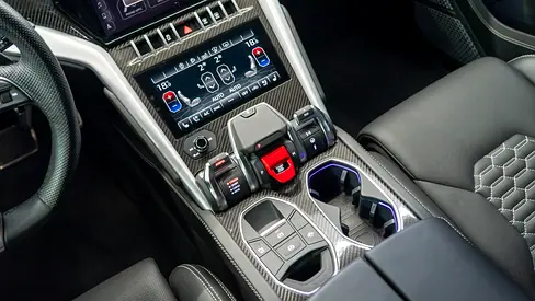 2020 Lamborghini URUS — миниатюра 14