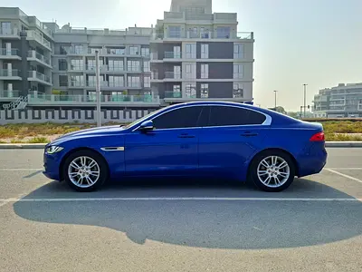 2017 Jaguar XE — миниатюра 5