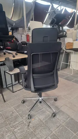 Ergonomic Mesh Office Chair - Good Condition