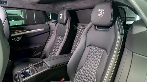 2020 Lamborghini URUS — миниатюра 17