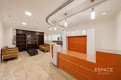 Vacant| Best Price | 5 Parking Spaces