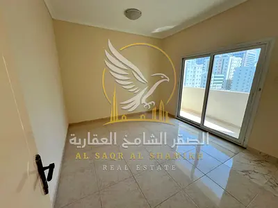 غرفة وصالة للإيجار السنوي في منطقة القاسمية فرصة مميزة للسكن في شقة واسعة تجمع بين الراحة والموقع الحيوي