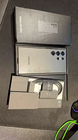 Samsung Galaxy S24 Ultra - 265GB - Titanium Black, Box & Cable Included