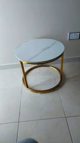 Modern Designer Marble Top Metal Frame Round, excellent condition