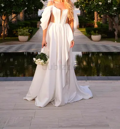 Wedding dress