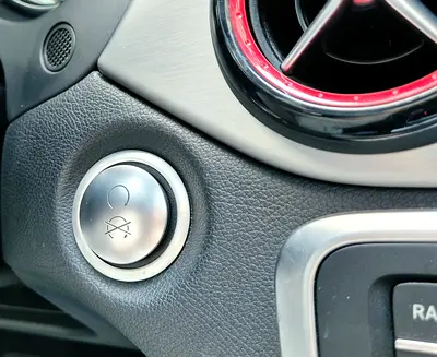 2018 Mercedes-BENZ CLA — миниатюра 13