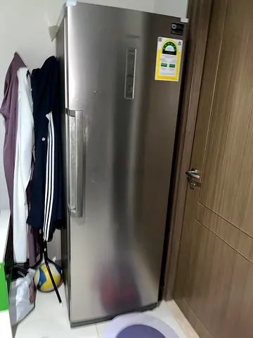 Samsung Single-Door Upright Freezer / Fridge - Good Condition