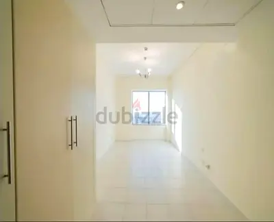 Bedspace near Financial Metro Stn, for Filipina Ladies only