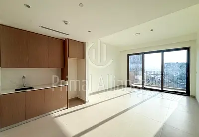 Brand New | Vacant | Prime Location | Open View