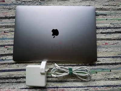 Apple MacBook Pro 15-inch (2019) – i7 / 16GB / 256GB – Space Gray