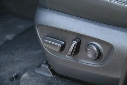 صورة 8 لـ 2026 Toyota PRADO