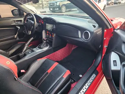 صورة 8 لـ 2014 Toyota 86
