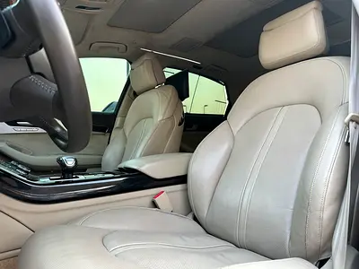 صورة 9 لـ 2015 AUDI A8
