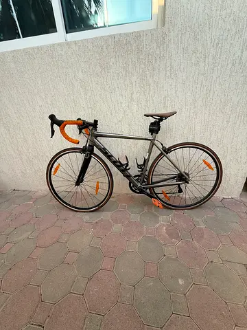SCOTT Speedster Road Bike – Shimano Sora – AED 1,750
