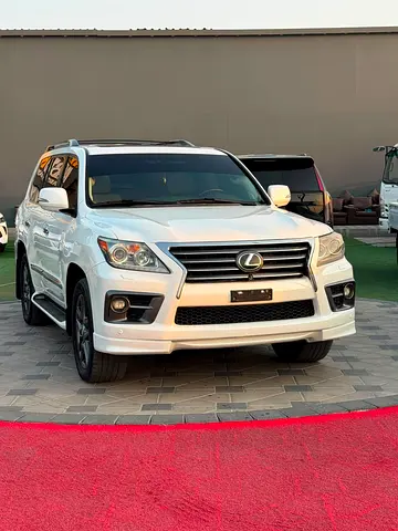 2015 Lexus LX-SERIES 照片 2