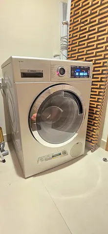 Bosch series 8 9 kg washer machine like new condition perfect working