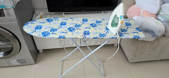 Used ironing board with Philips steam iron - good working condition
