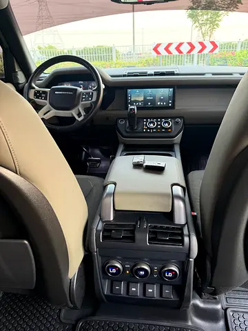 Land Rover Defender 110 SE P400, миниатюра 7